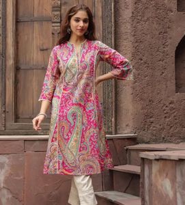 Pink Paisley Print Kurta
