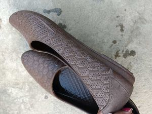 Comfy Brown Ballerinas