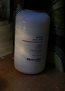 Minimalist Salicylic Acid Cleanser