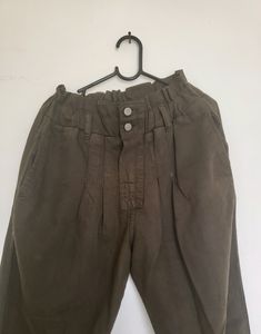 Loose Fit Pant.