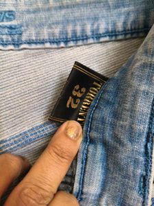 Blue Denim Jeans in 32 waist