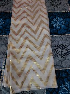 White Saree With Blouse Pis