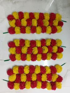 Beautiful Plastic Garland For Decorations Set Of 3