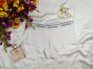 🇳🇿💫🔥 Calvin Klein White Boysort