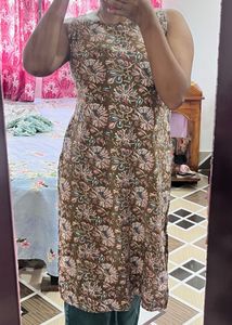 Women Kurta &amp; jeans Combo