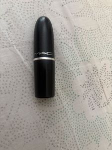 MAC Lipstick Russian Red