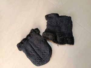 Black Winter Hat &amp; Scarf Set