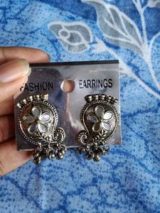 Silver Trendy Earings