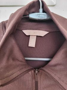 H&amp;M Sports/Casual Zip Through Jacket Size-Small