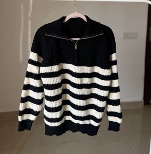 Stripe Semi-high neck zipper pullover