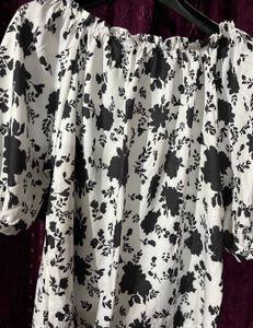 Stylish Black &amp; White Floral Off-Shoulder Top