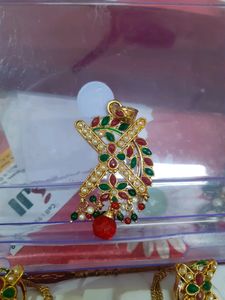 Ad Jewellery Set