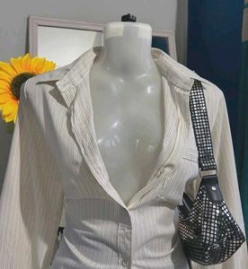 Fitted Striped Button-Down Shirt