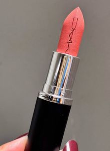Mac Maximal Matte :- Shade :- CafeMocha