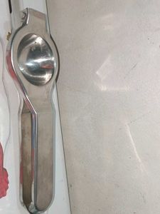 Lemmon Juicer