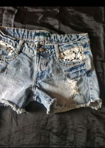 Beautiful Smoking Top And Short With Lace
