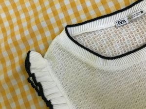 Zara Ruffle Trim Knit Top bust 34-36