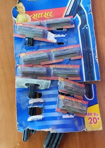 🪒shaving Razer One Pic 15 Rs Mrp 20 Rs