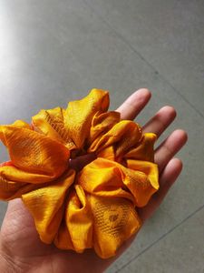 Silk Scrunchie Set