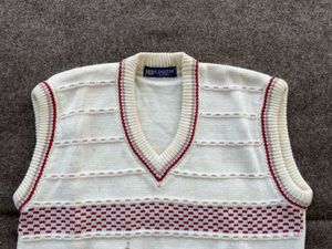 Knited Sweater Vest