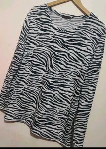Black &amp; White Printed Top For Girl &amp; Woman 38 Bust