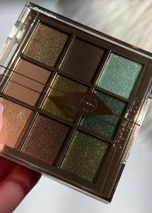 CHARLOTTE TILBURY EYESHADOW PELLET