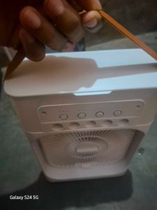 Mini Cooling Fan &amp; Humidifier ( Air Cooler )