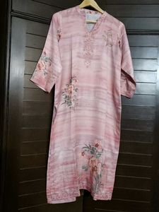 Women Elegant Pink Floral Kurta Set