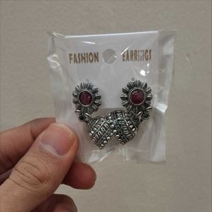 Earbuds WITH Free GIFT