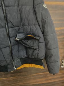 Stylish Black puffer Jacket