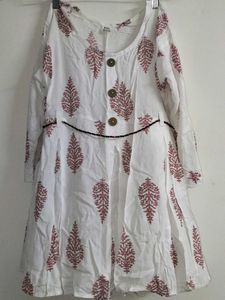 Floral Print Short Kurti With ties Knot