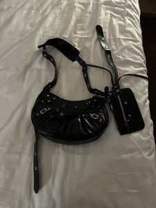 Trendy Y2K Sling Bag