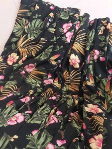 Black Skirt only dor 399/-