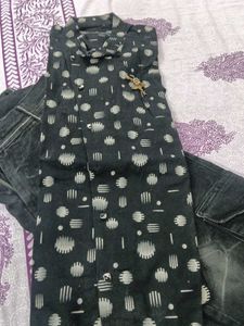 Men Shirt And Velvet Paint