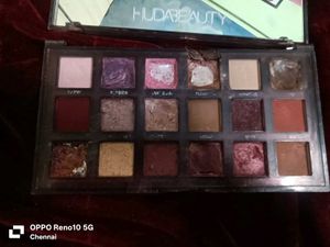 Naughty Nude Eyeshadow Palette