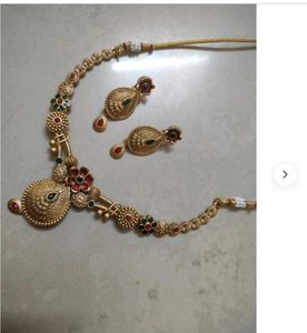 Three Piece Jewelery Set Golden Colour New