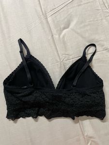 H&amp;M Black 🖤Lace Bralette
