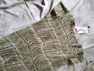 W kurta Size 6 tagged Bust 77 cm