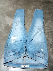 Damage Jeans