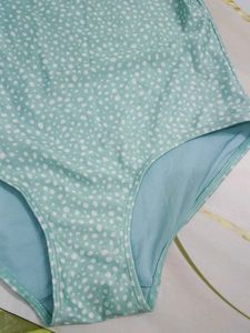 (200)Girls&#39; One-Piece Ruffle Swimsuit