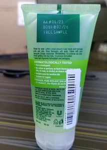 Simple Refreshing Facial Wash