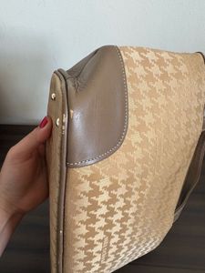 SMALL VINTAGE  HANDBAG