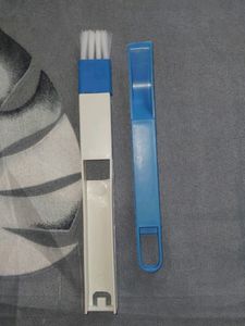 Brush Cleaning Tool