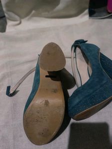 Block Heels Lose On Me