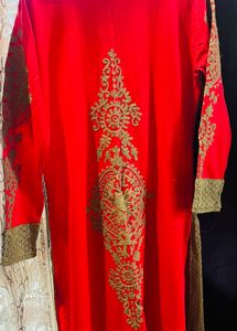 Red &amp; Gold Embroidered Kurta