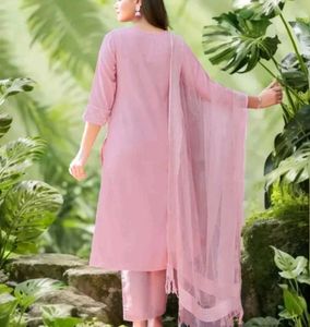 Elegant Pink Kurta Set