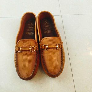 Limited Period Offer - Metro Footwear For Women