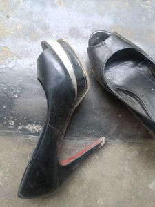Black Peep Toe Flats