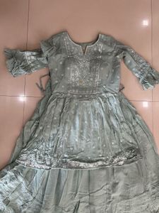 Elegant Embroidered Kurta Set