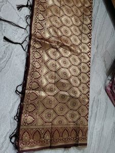 Banarasi silk Saree With Unstitched Blouse New (Maroon Color)